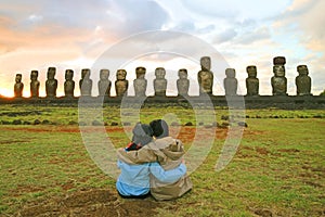 Con feliz antes aterrador estatuas de sobre el amanecer pascua de resurrección isla 