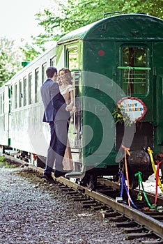 Couple on a ladder of wagon