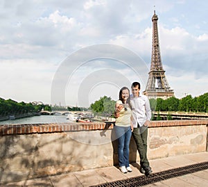 Couple in love making the selfie photo in Paris
