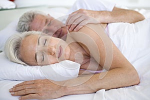 Couple lying in img