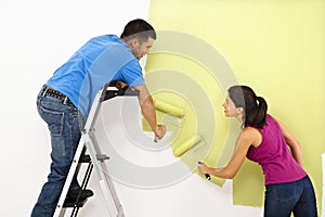 Couple painting home. img