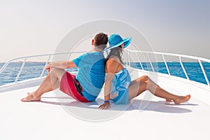 Couple relaxing on the cruise