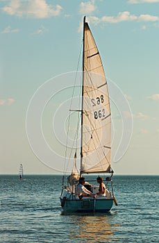 Couples under sail