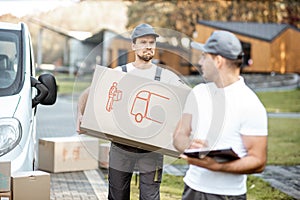 Couriers delivering parcels by car