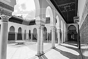 A court of the Grande Mosquee de Paris