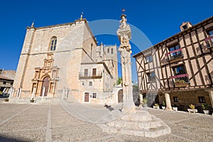 Court pillar in Penaranda de Duero main square photo