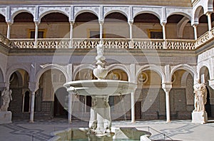 Courtyard with fountain of Casa de Pilatos photo