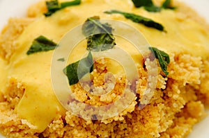 Cous Cous with Curry and Saffr