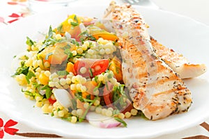 Couscous with grilled chicken