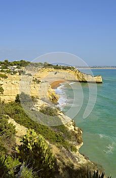 Cova Redonda Beach Algarve