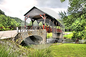 Covered bridge along the Cherohala Skyway