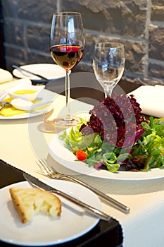 Covered dining table with win