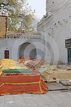 Covered tomb at the Haft Gumbaz