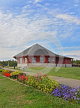 Covered viewing room at Bridge View Park