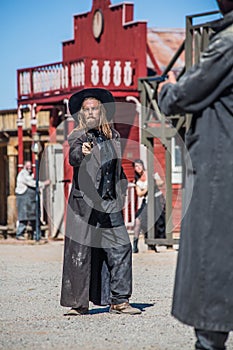 Cowboys Duel in Town