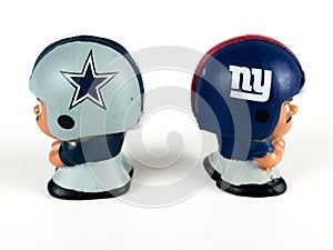 Cowboys vs. Giants Li`l Teammates Toy Figures