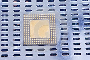 CPU