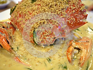 Crab in Pumpkin Sauce