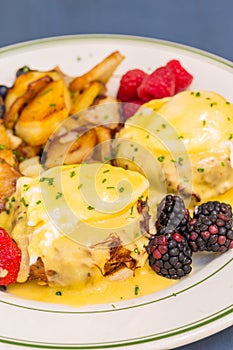 Crabcakes Benedict