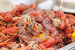 Crabs boiled with lemon