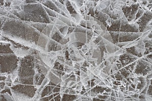 Cracked ice