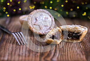 Cracked mince pie