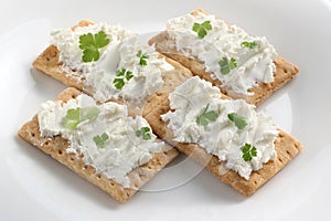 Crackers with sheep cheese