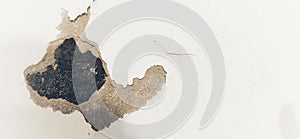 Cracking wall because of the weather