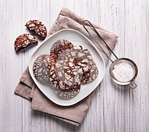 Crackled chocolate cookies