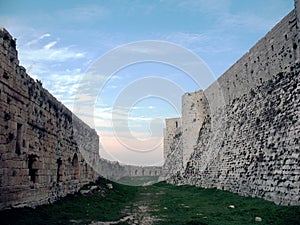 Crak des Chevaliers ... Double ring walls...