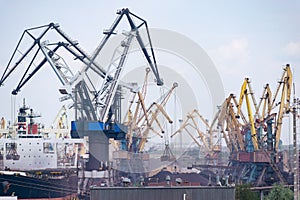Cranes loading ship