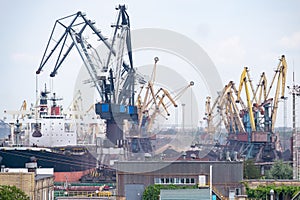Cranes loading ship
