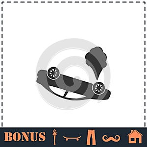 Crash car icon flat