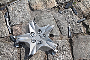 Crash concept (cracked hubcap)