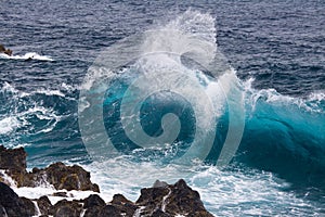 Crashing ocean wave captured in time