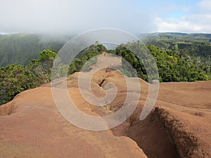 Crater walkway