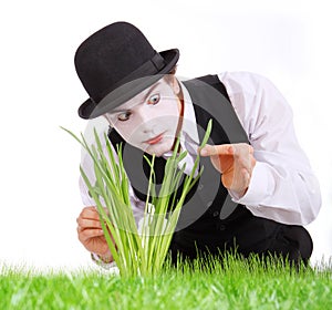 Crazy gardener mime.