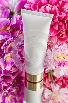 Cream for face and body with flowers