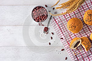 Cream red bean bread buns