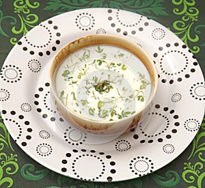 Cream soup with herbs