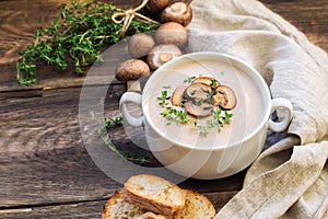 Creamy mushroom soup with champignons