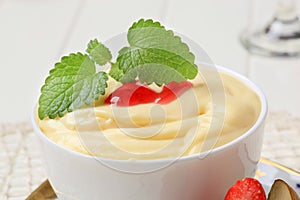 Creamy pudding