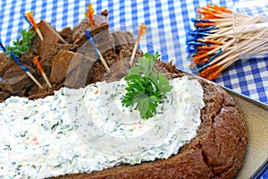 Creamy Spinach Dip in Bread Loaf