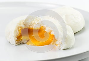 Creamy steamed bun