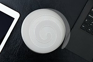 creative design portable wireless bluetooth speaker for
