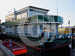 Creative self built floating house boat