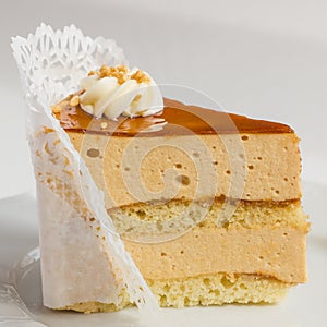 Creme brulee mousse cake