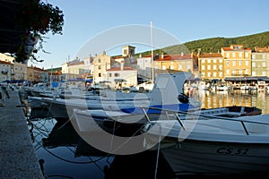 Cres Harbour