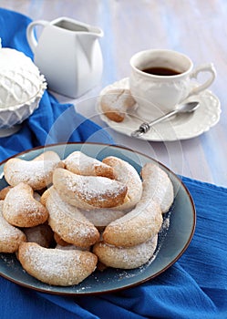 Crescents vanilla and almond cookies