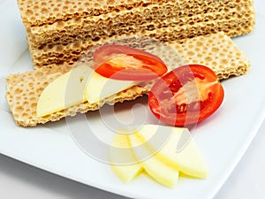 Crispy bread with cheese